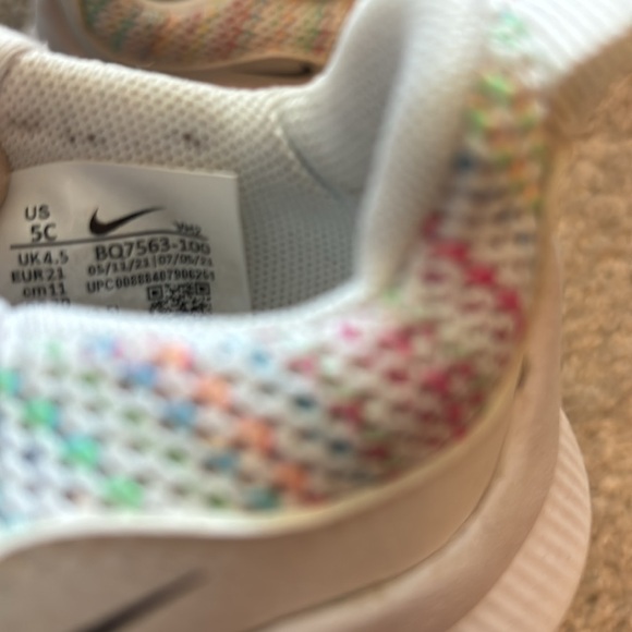 Nike Sportswear shoes size 5c - Picture 2 of 2